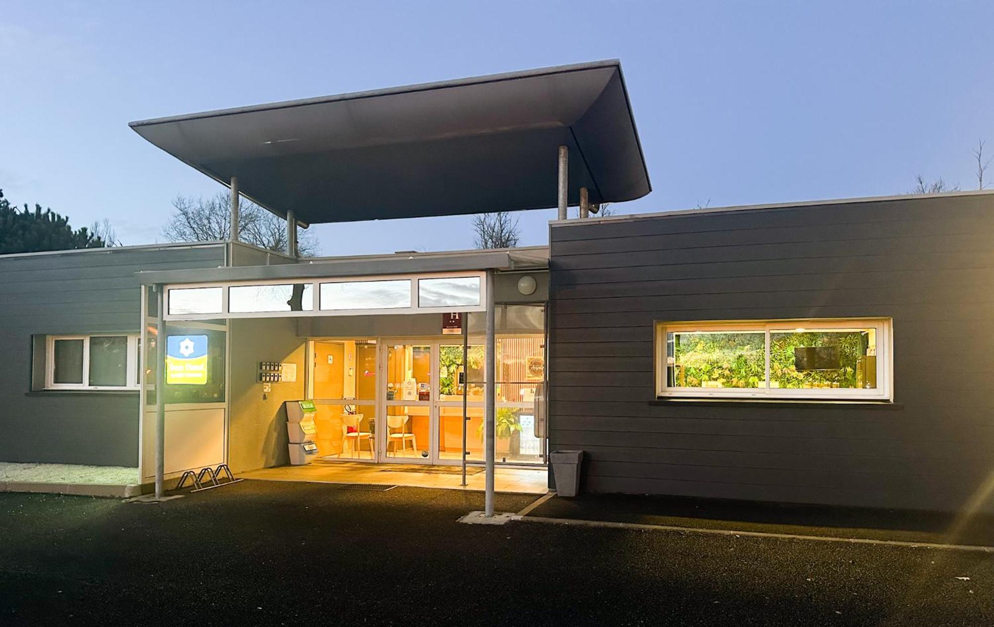 Sure Hotel By Best Western Mont-De-Marsan Saint-Pierre-du-Mont  Exterior photo